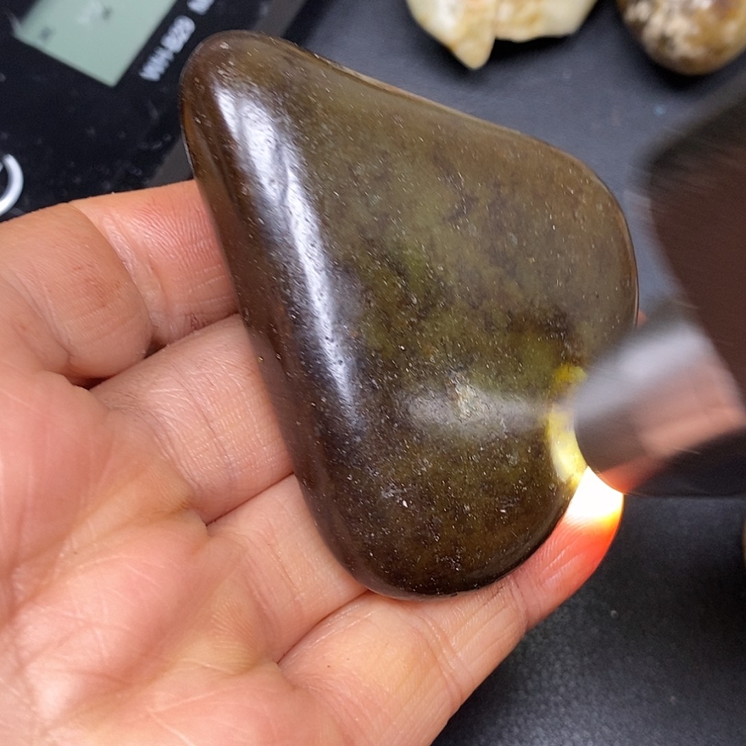 和田玉未镶嵌珠宝奇石