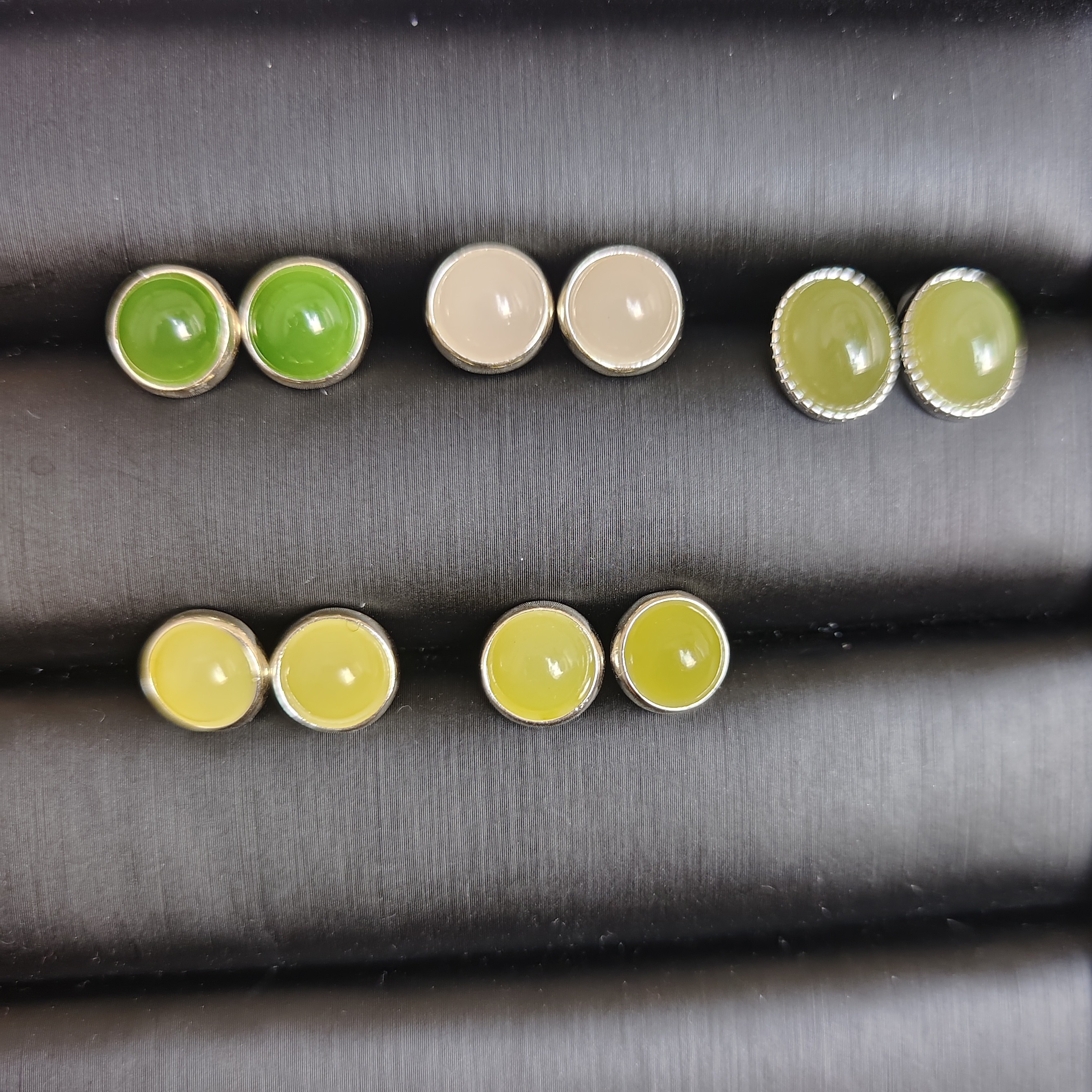 耳钉简约百搭小巧精致高级感耳饰碧玉藕粉黄口银