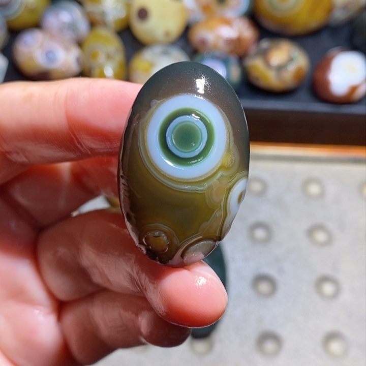 未镶嵌玛瑙/玉髓珠宝半成品151