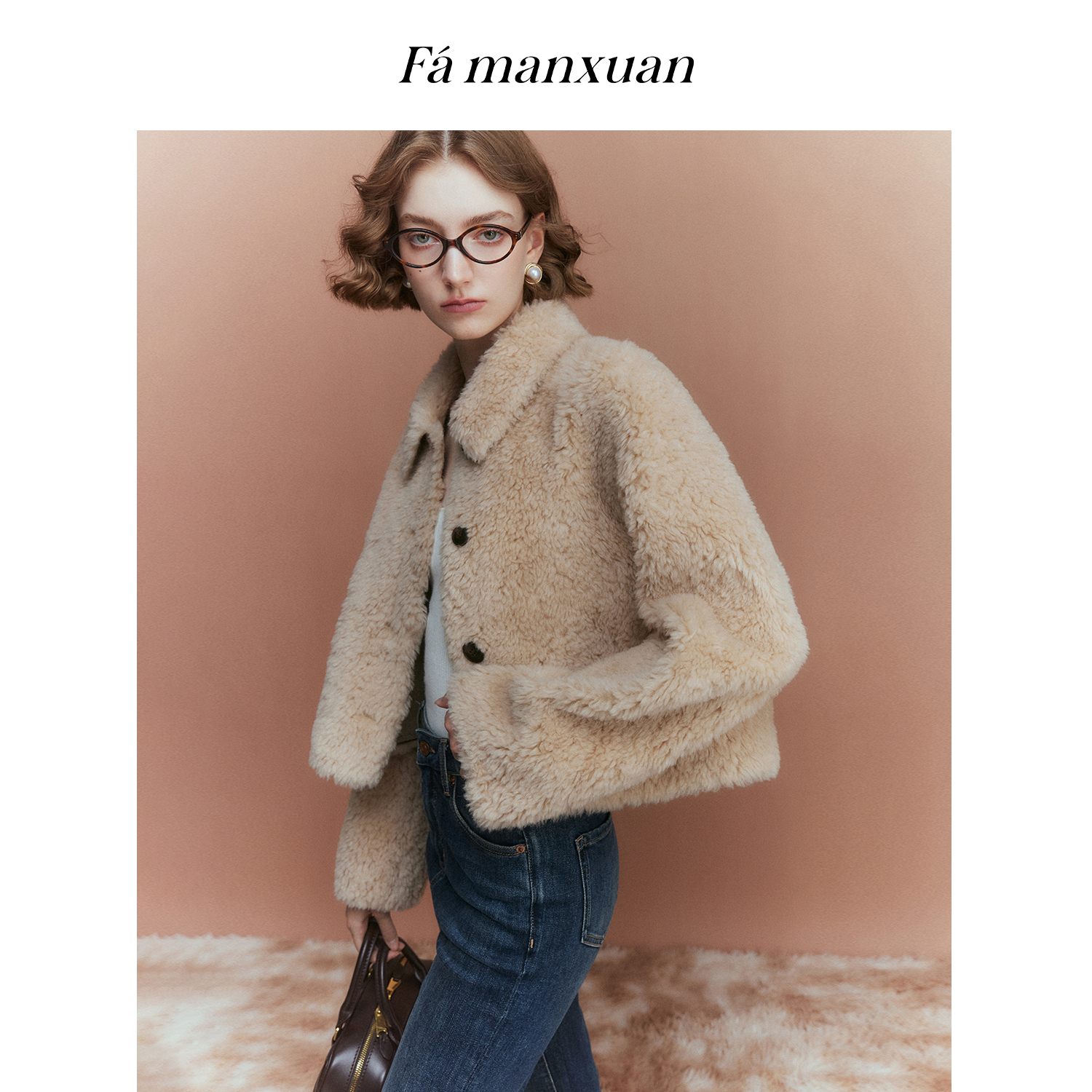 法式复古短款翻领羊羔毛上衣女2025冬一体外套