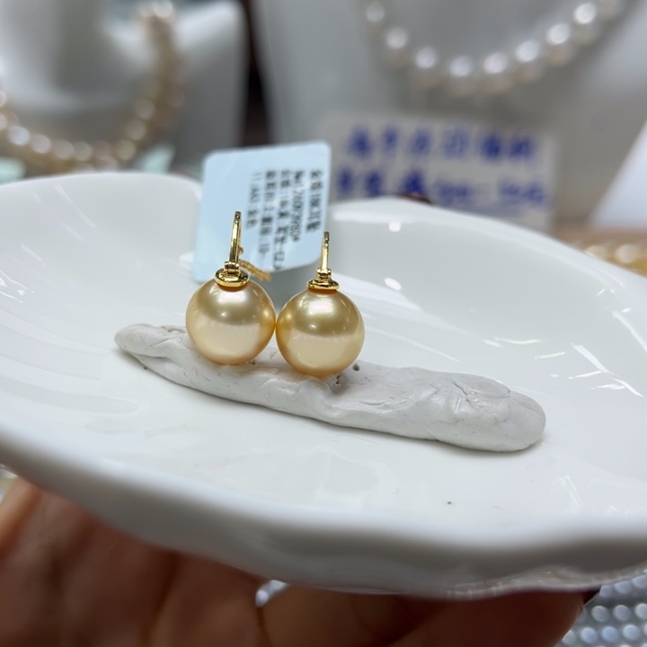 海水珍珠耳饰18K金镶嵌