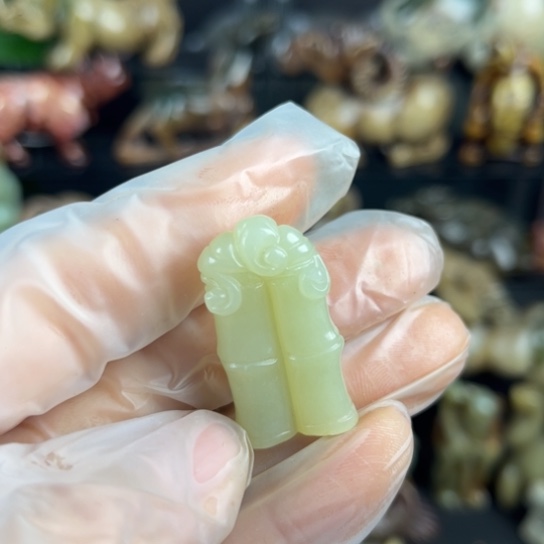 和田玉挂件未镶嵌