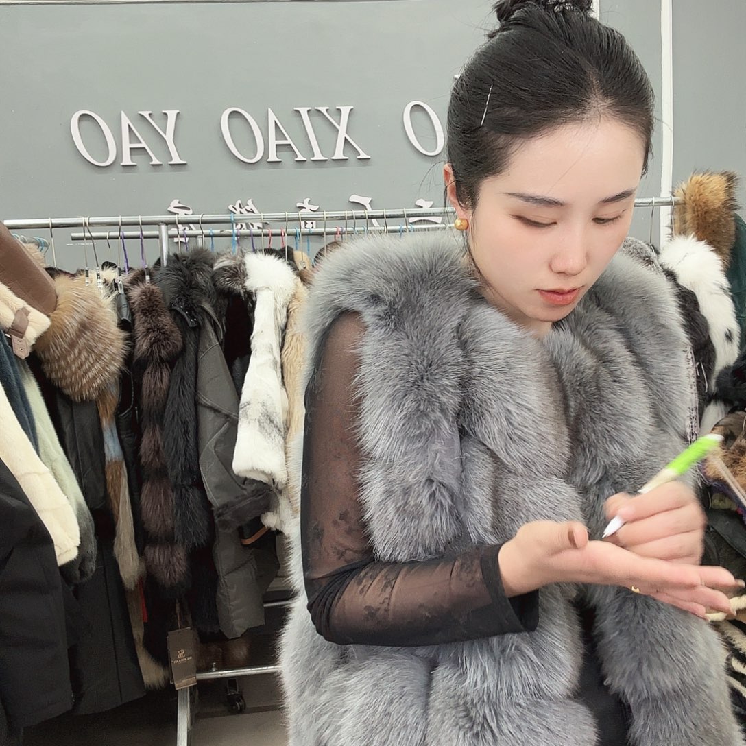 玫***人姚小妖家高端皮草