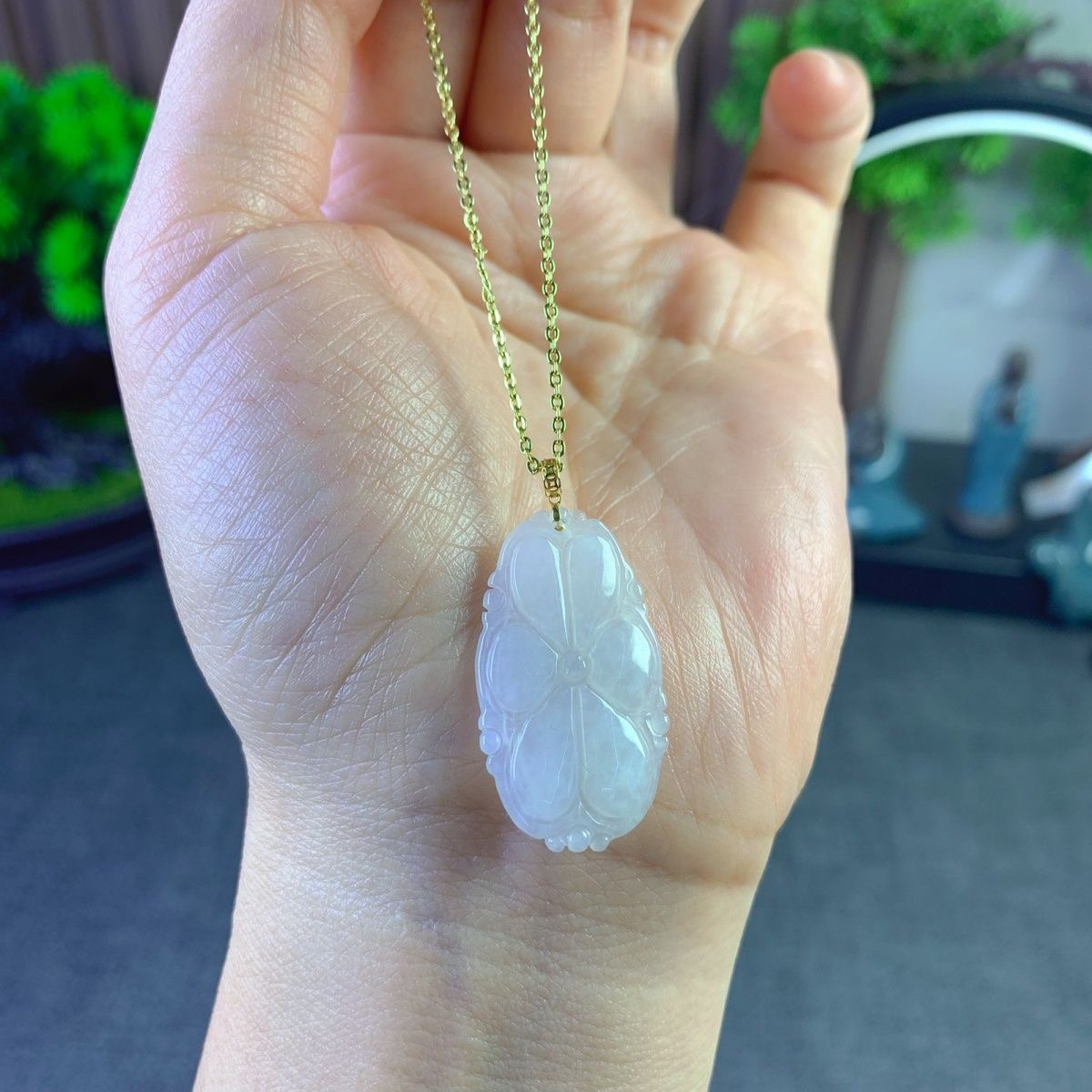 天然缅甸翡翠荷叶吊坠18k金金镶嵌荷叶玉石挂件项链玉挂件锁骨链