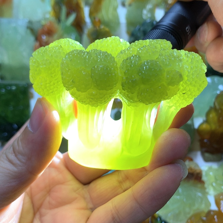 蛇纹石玉珠宝半成品未镶嵌