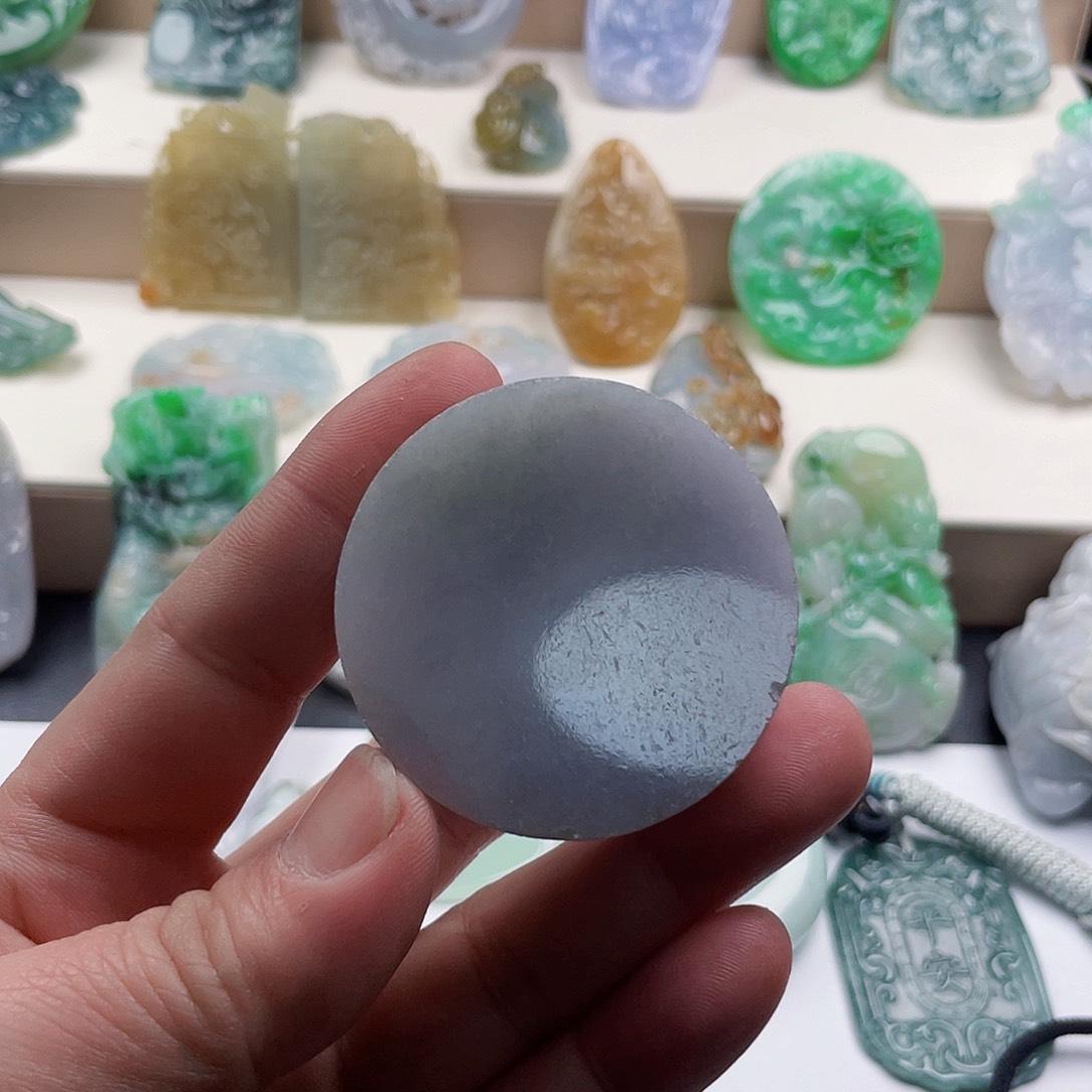 颈饰未镶嵌翡翠天然缅甸翡翠片料