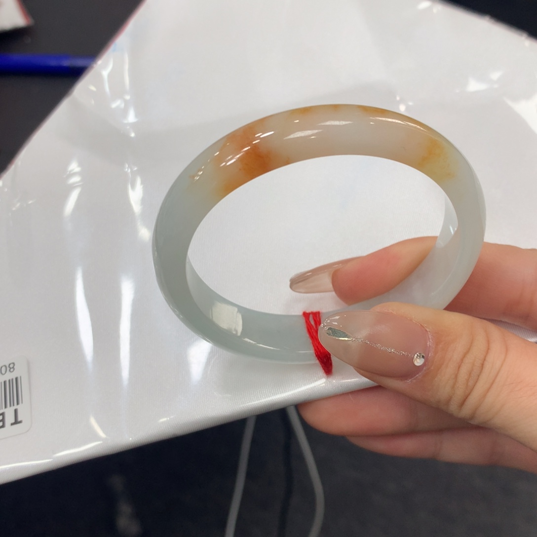 翡翠手镯未镶嵌翡翠手镯