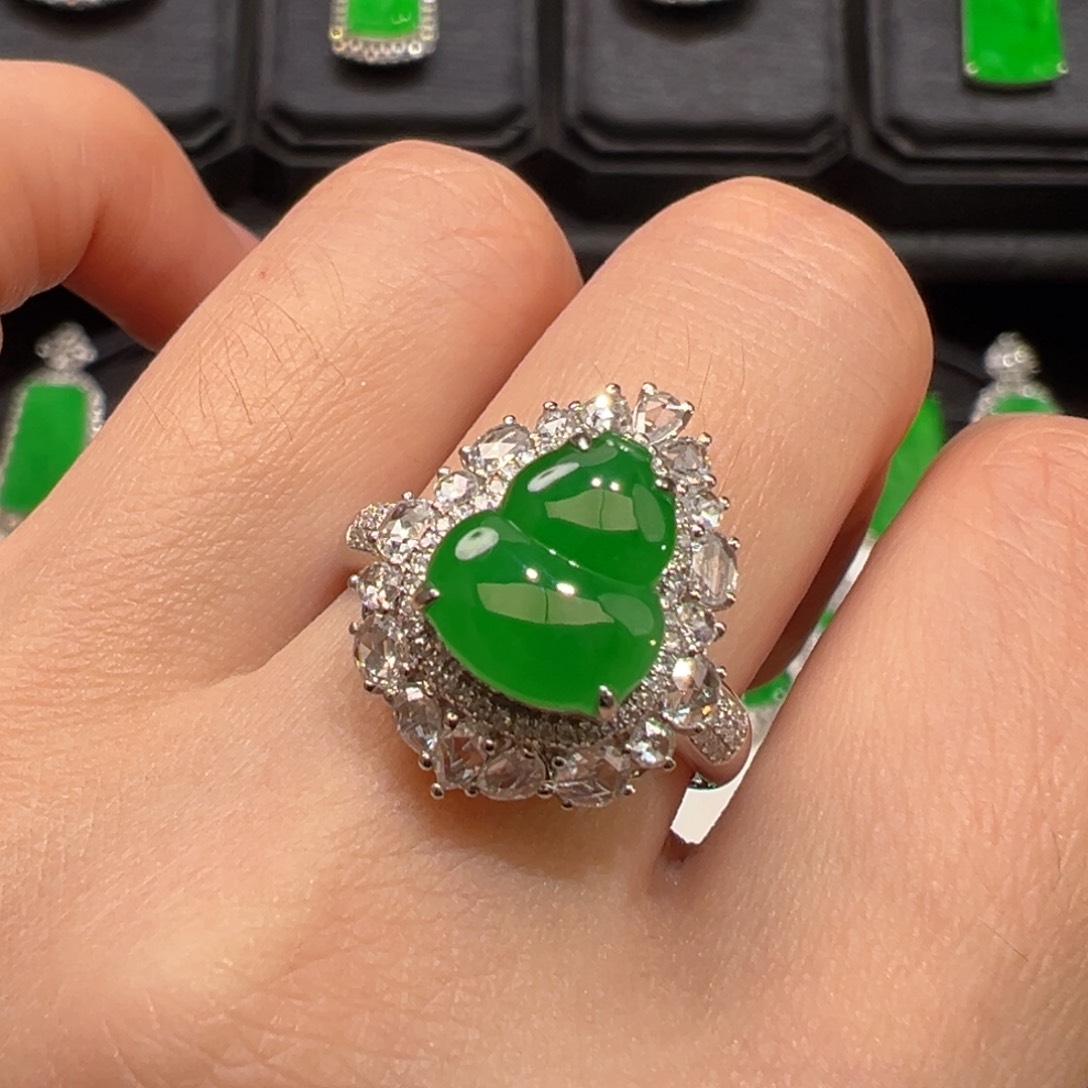 翡翠18K金镶嵌戒指收到货48小时鉴赏期