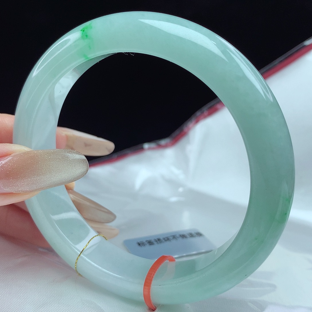 翡翠手镯未镶嵌58圈2514