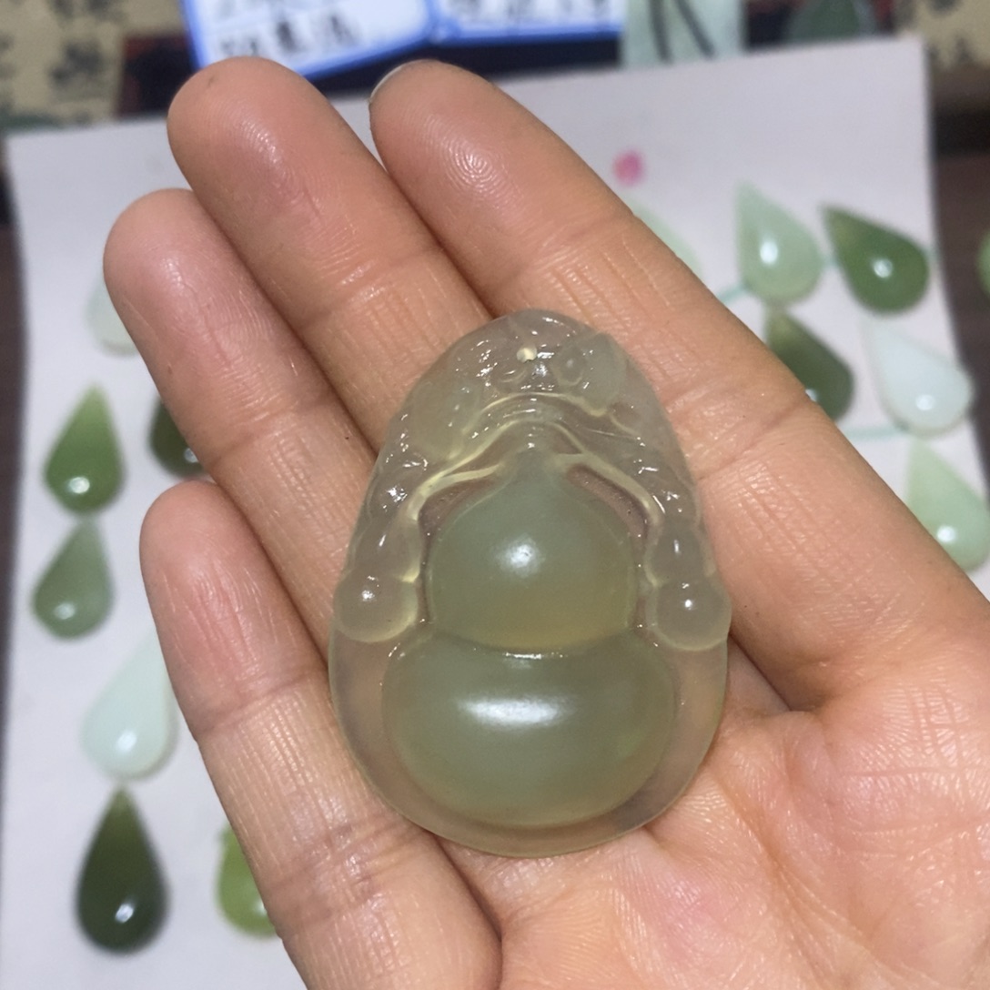 蛇纹石玉未镶嵌天然岫玉