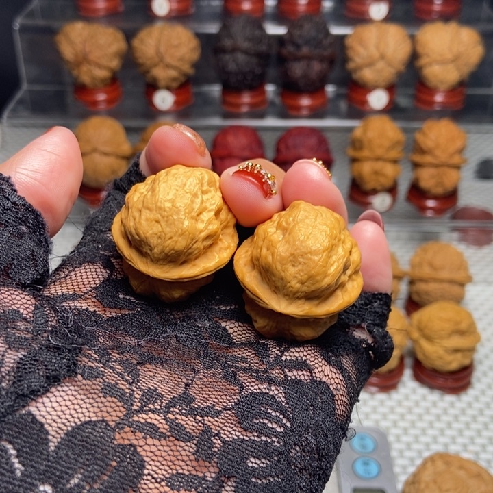 文玩核桃把件玉龙金蟾10