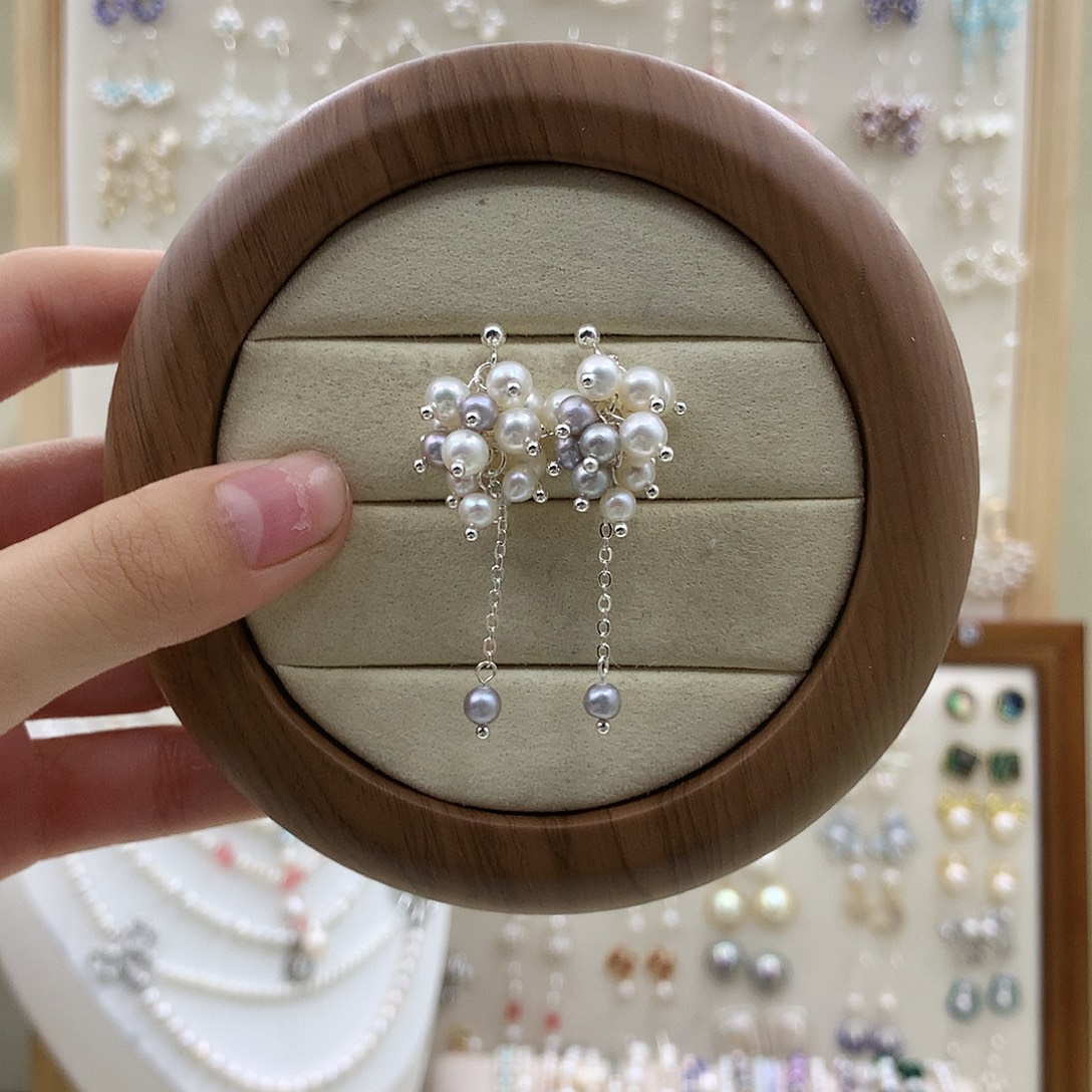 淡水珍珠银S925镶嵌耳饰