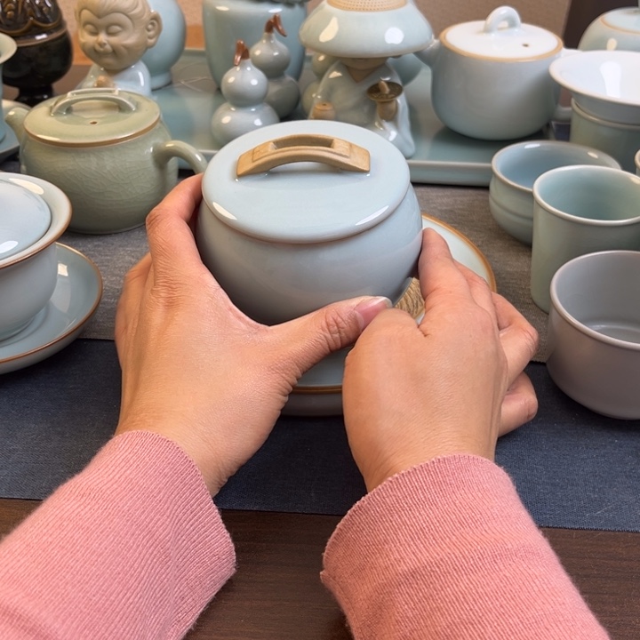 汝瓷天青微瑕茶叶罐茶系列