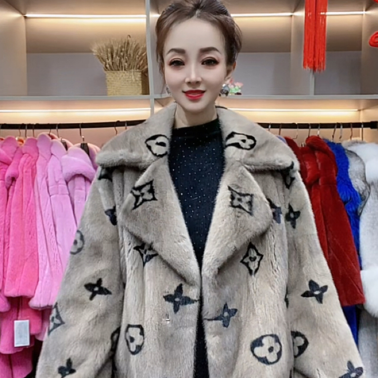 高端貂皮大衣女整貂水貂毛皮草外套时尚印花品牌气质新款高端老花