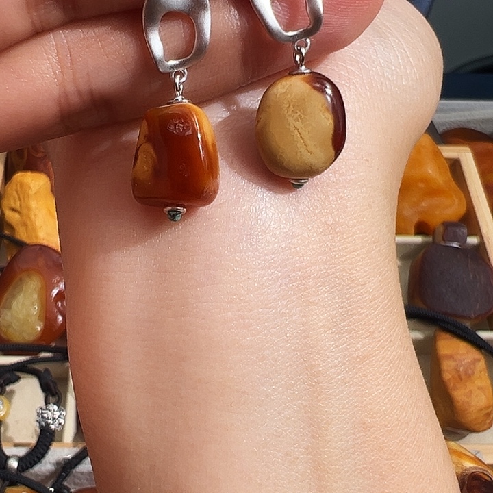 蜜蜡裸石未镶嵌我