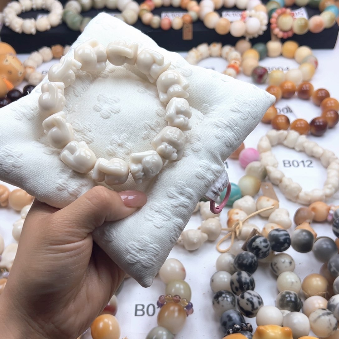 白玉菩提吊坠牙果22