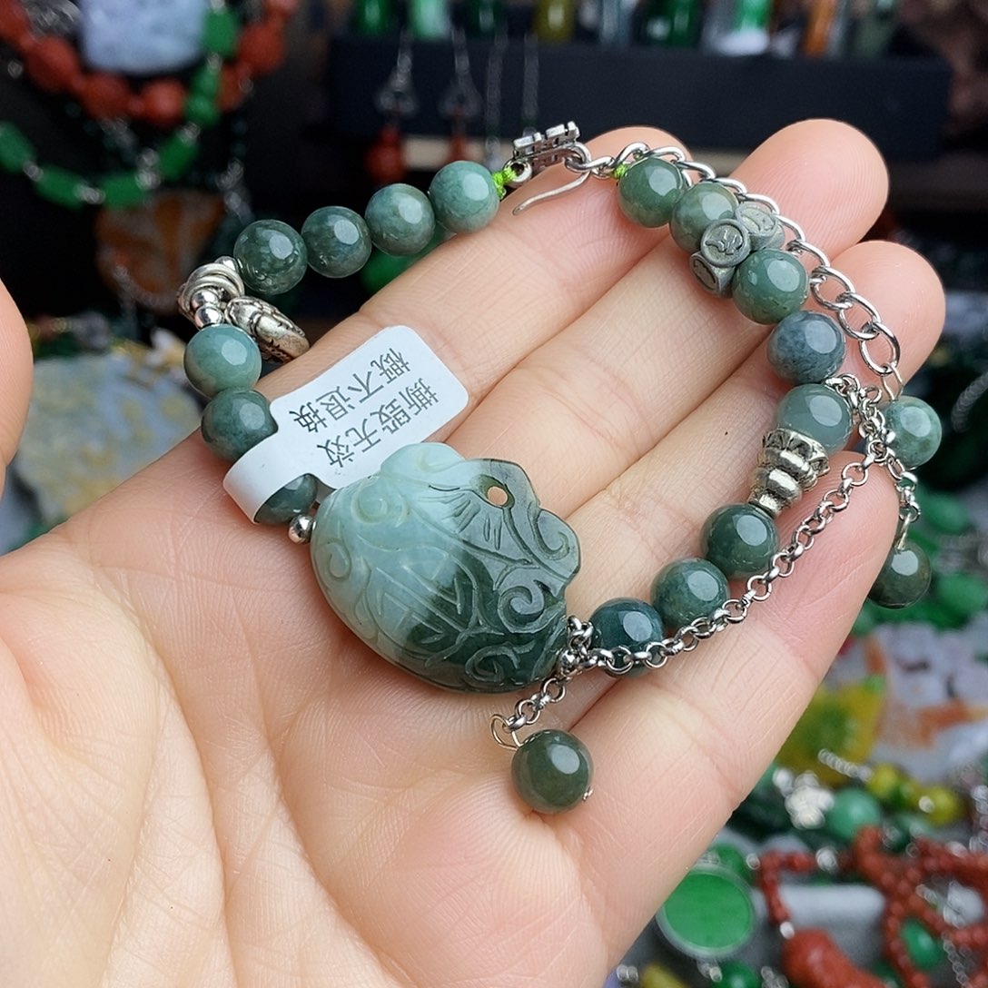 翡翠未镶嵌手链99