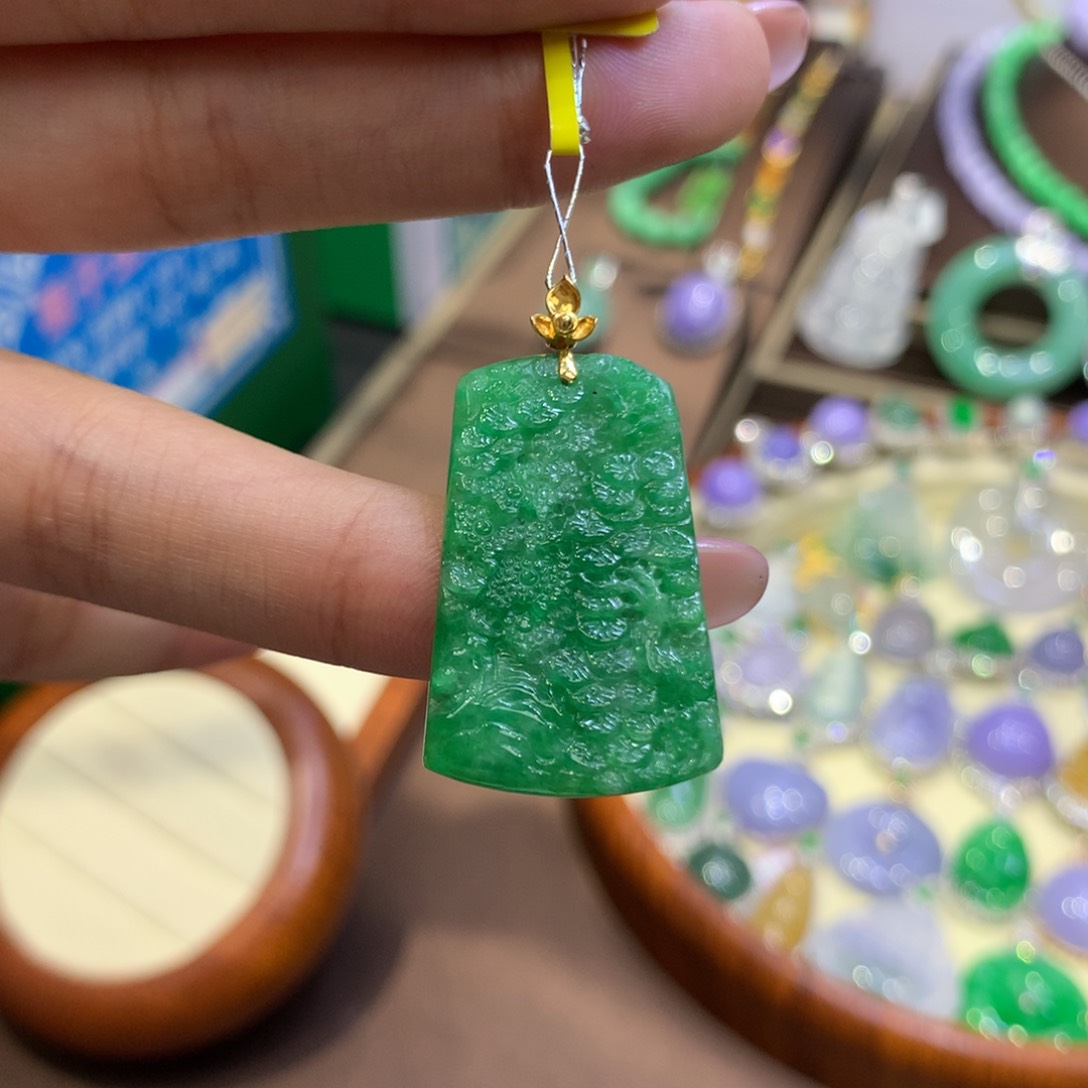 【闪购商品】翡翠18K金镶嵌颈饰翡翠