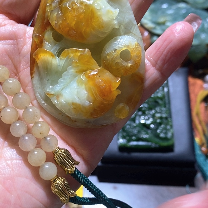 岫玉未镶嵌毛衣链