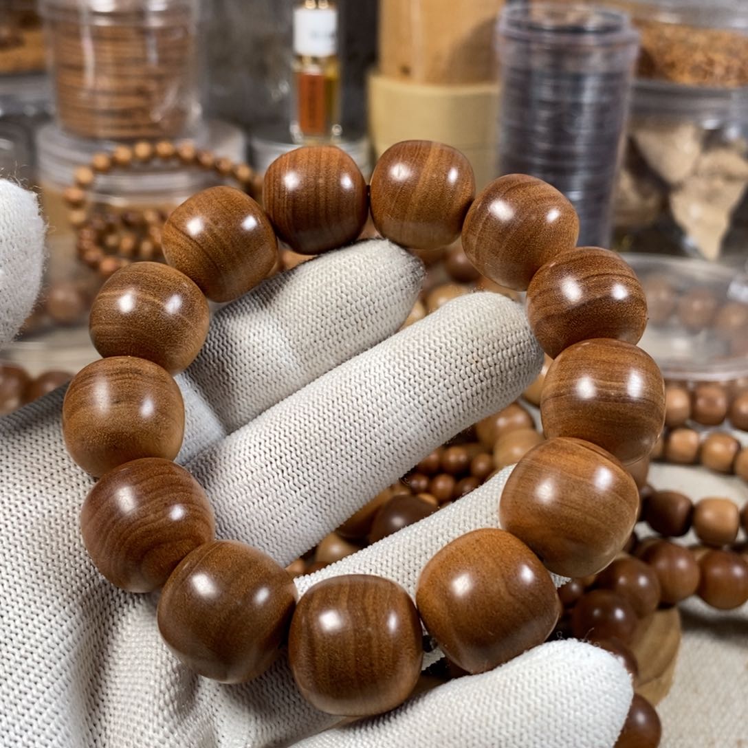 檀香木手串/手链M****s17×18横纹黑肉 迈索尔