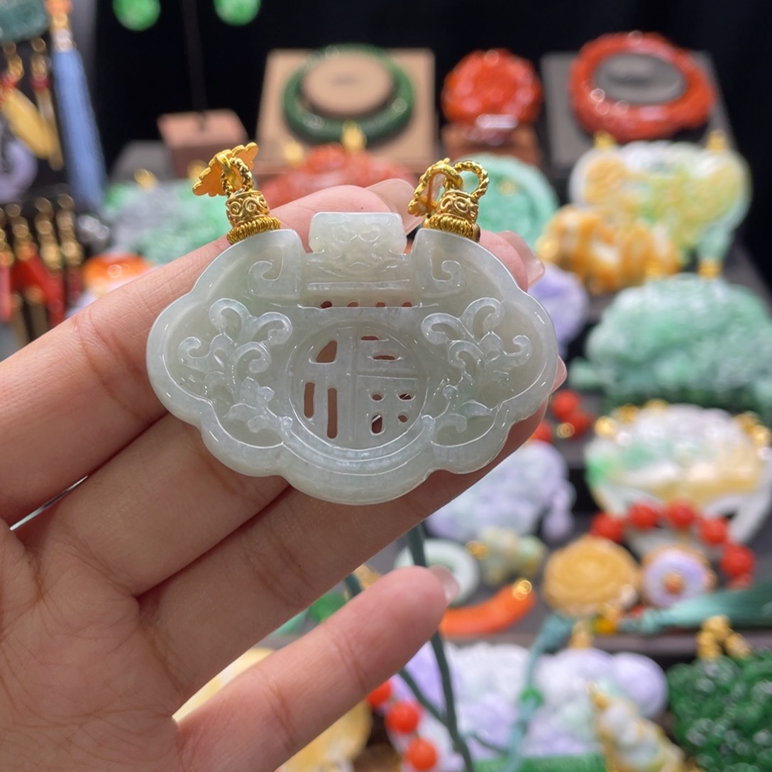 翡翠颈饰未镶嵌代编织