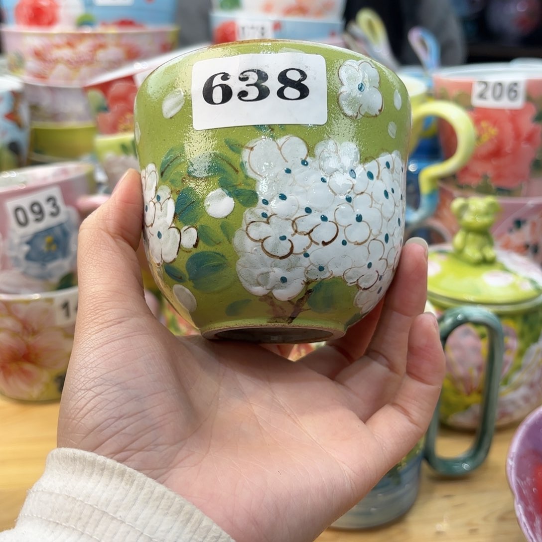 瓷片兔兔嘎嘎嘎好帅 