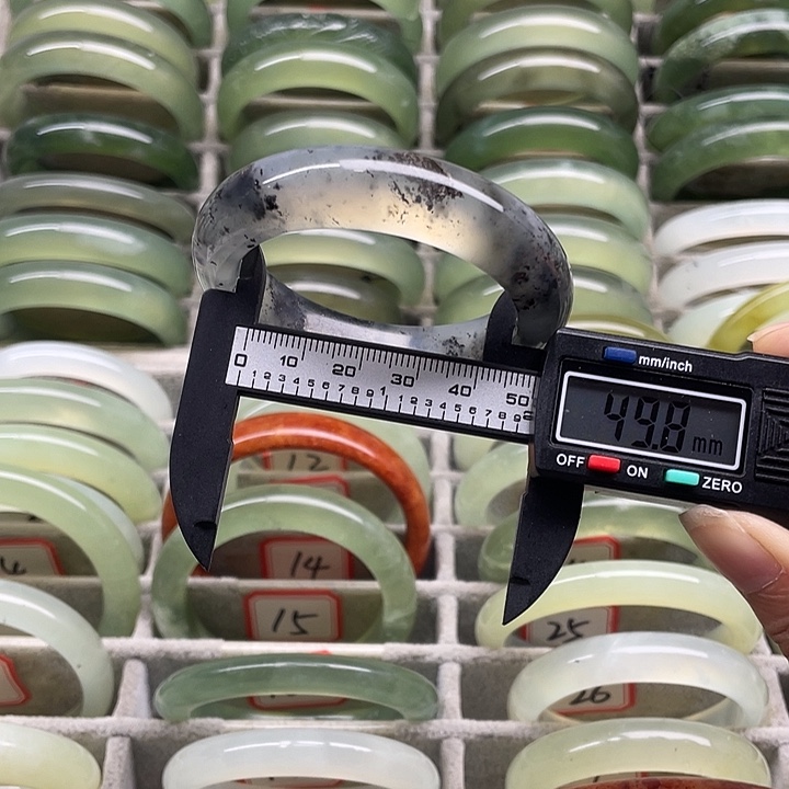 未镶嵌蛇纹石玉手镯11