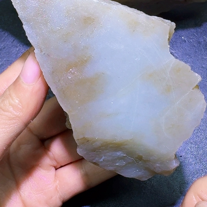 未镶嵌和田玉（糖玉）珠宝半成品