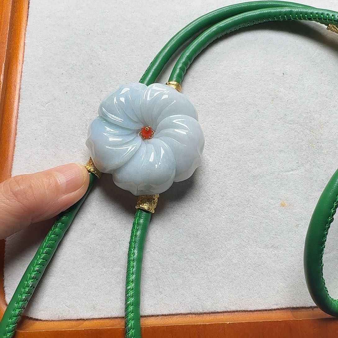 吊坠(赠链)未镶嵌翡翠