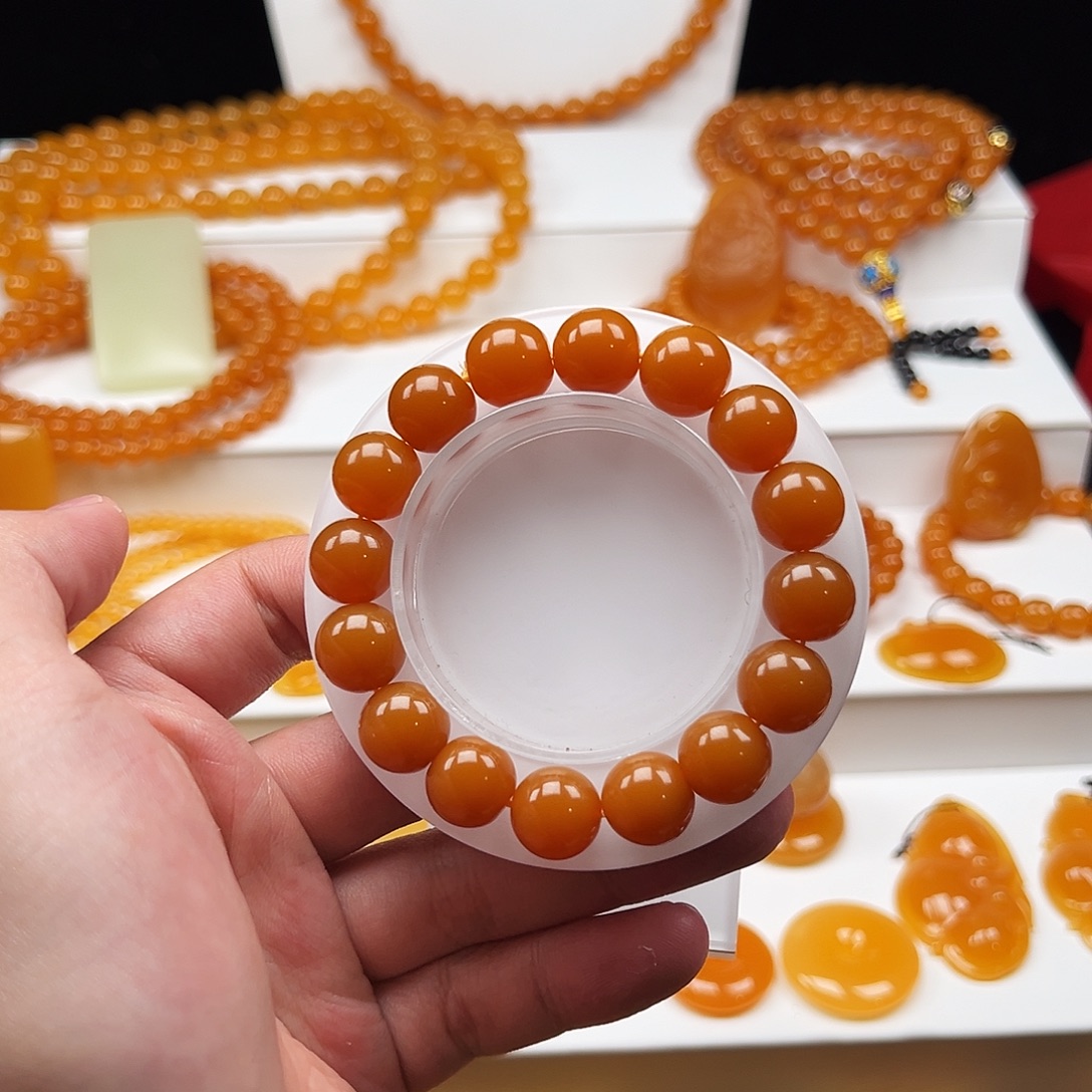 1****石英质玉（缅黄）未镶嵌手串