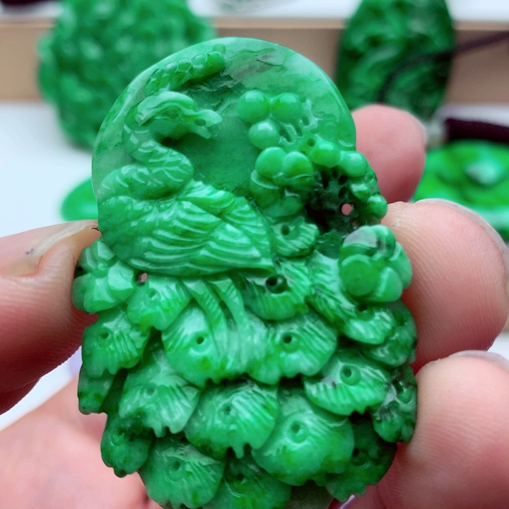 翡翠未镶嵌吊坠(不含链)