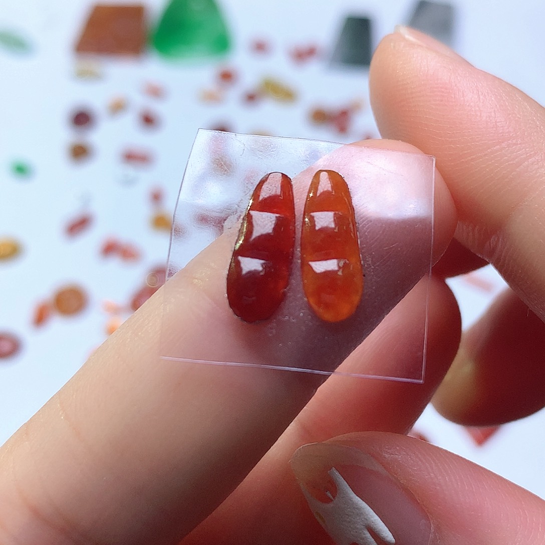 翡翠未镶嵌颈饰豆