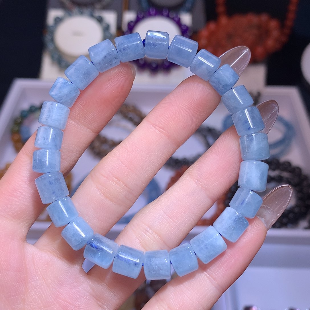 水晶手串未镶嵌蓝天白云海蓝宝7mm桶珠