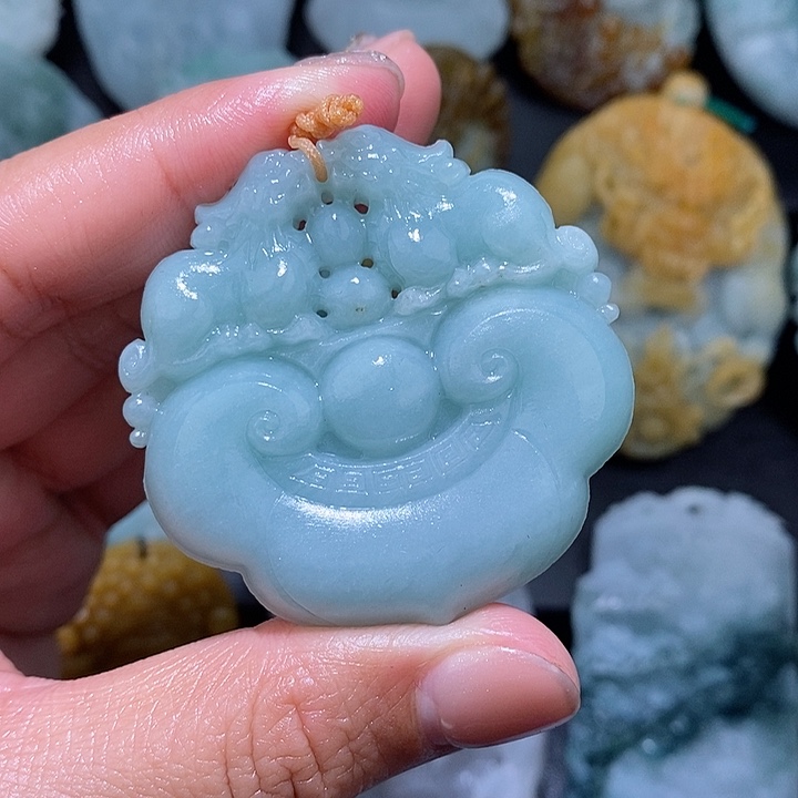 定制翡翠未镶嵌翡翠