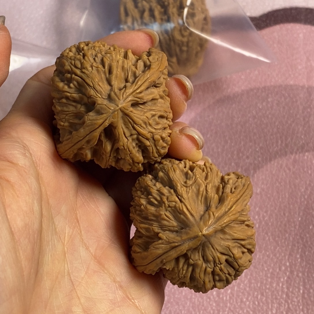 文玩核桃吊坠42南疆石光118