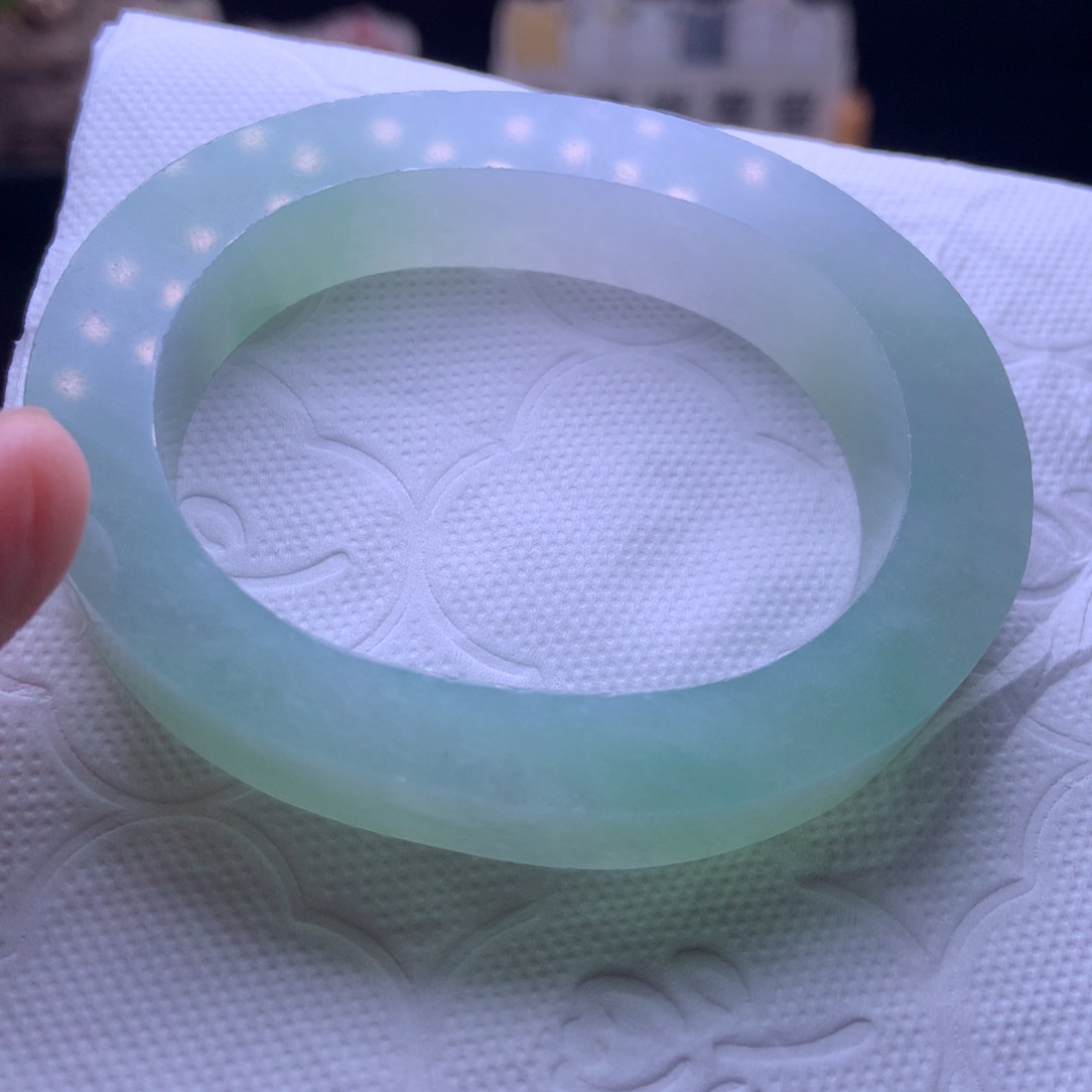 未镶嵌手镯定制翡翠