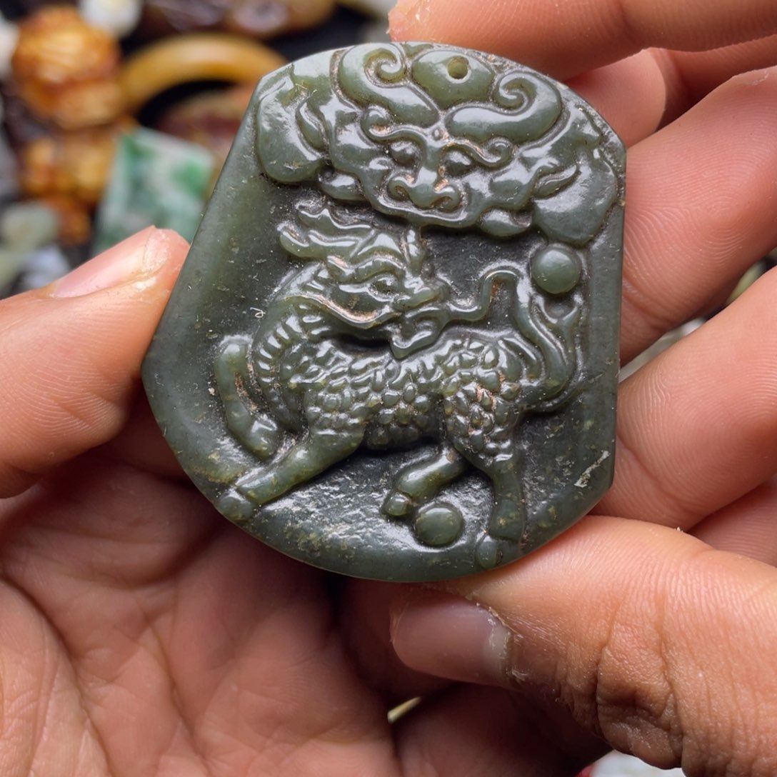 和田玉（糖玉）挂件未镶嵌