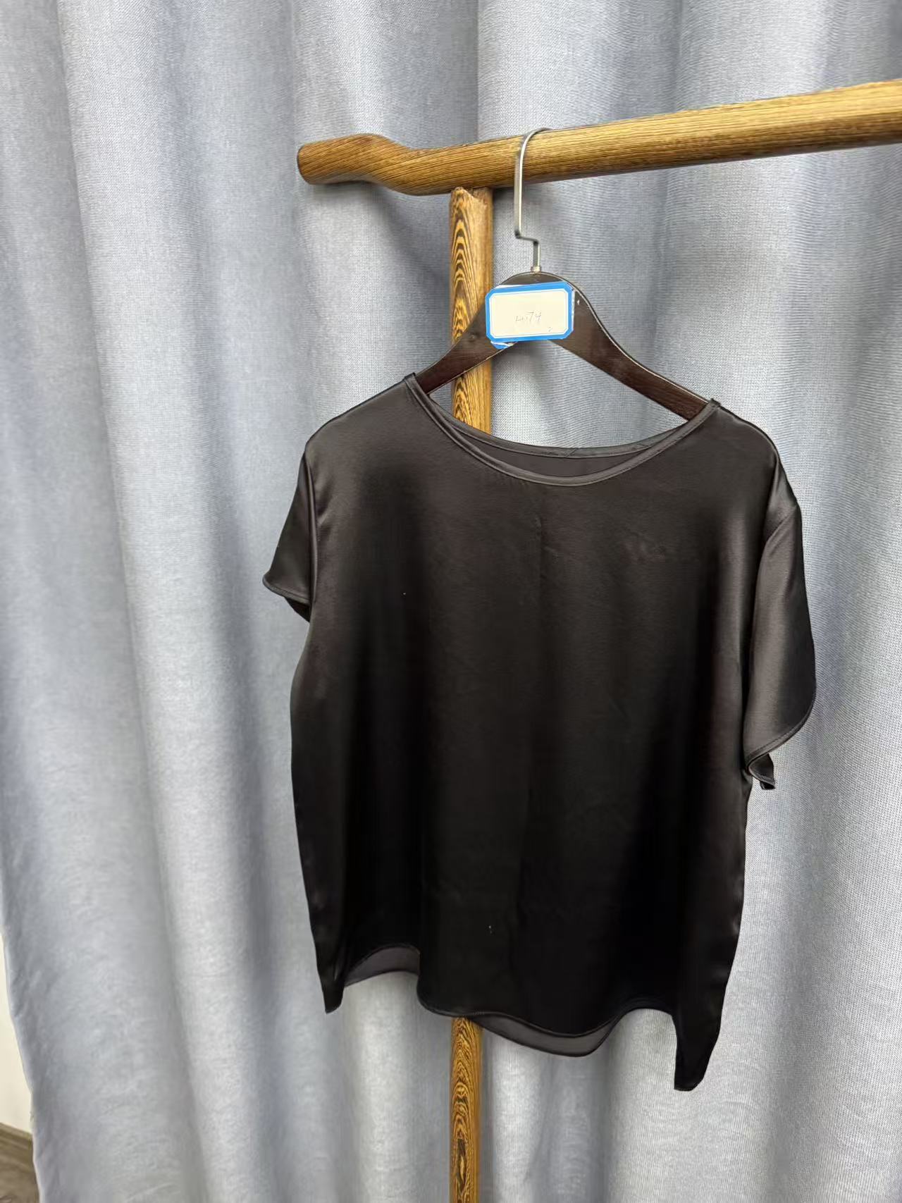 秋季新款休闲时尚圆领桑蚕丝短袖上衣女H174