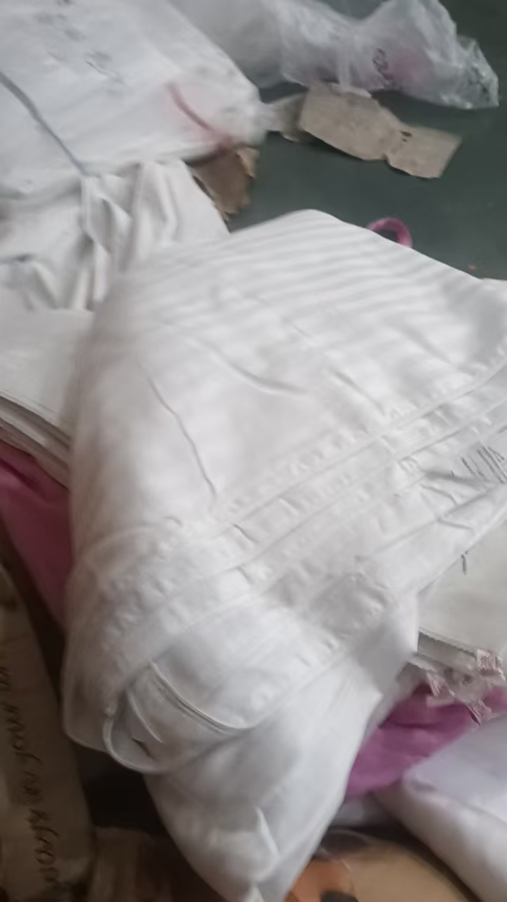 白色有无提花不分220*240棉被套带拉链