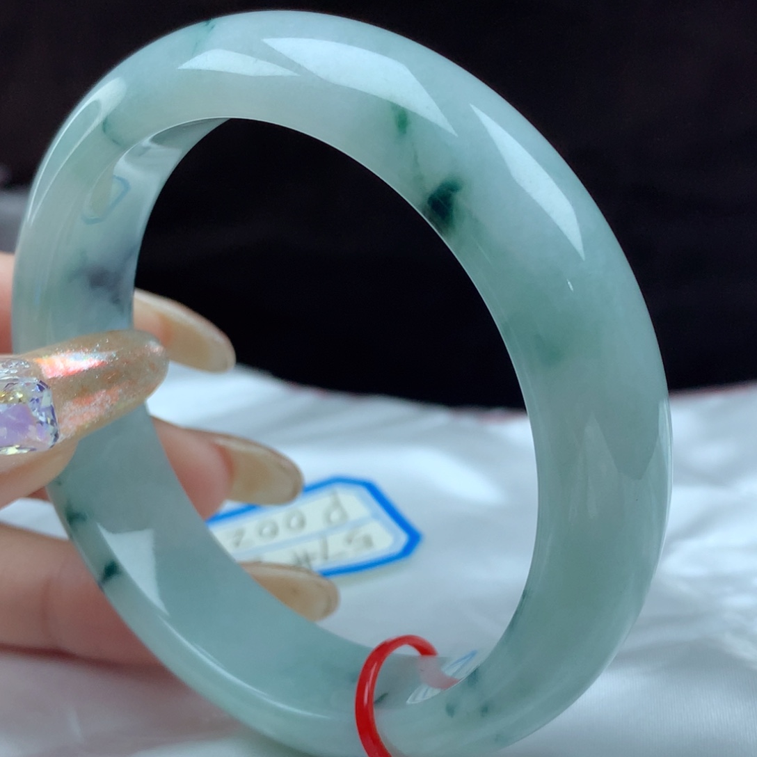 翡翠手镯未镶嵌0029，