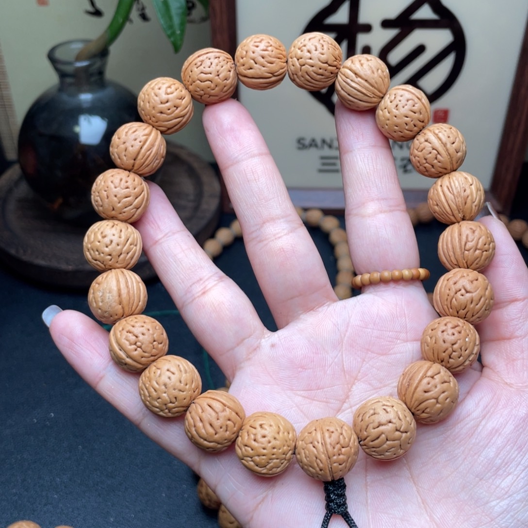 铁***t15加野生灯笼桃核手持