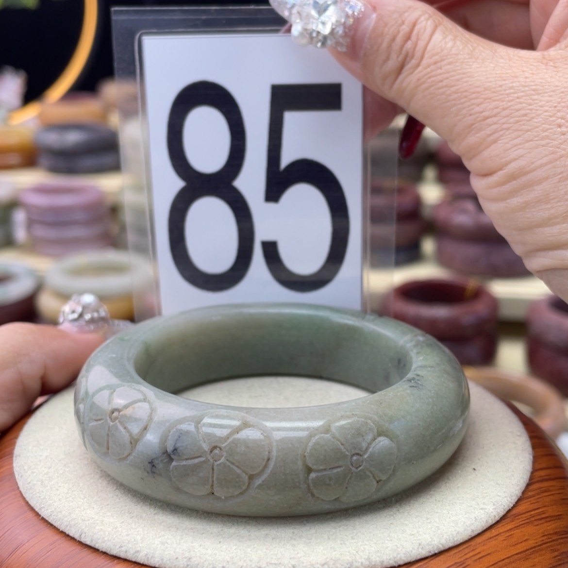 【闪购商品】石英质玉手镯未镶嵌