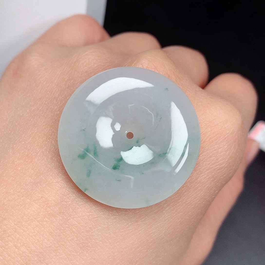 翡翠颈饰未镶嵌平安扣A