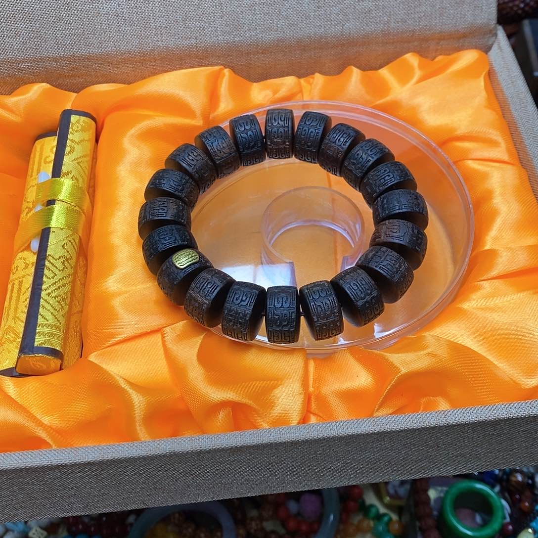 滴血莲花菩提吊坠