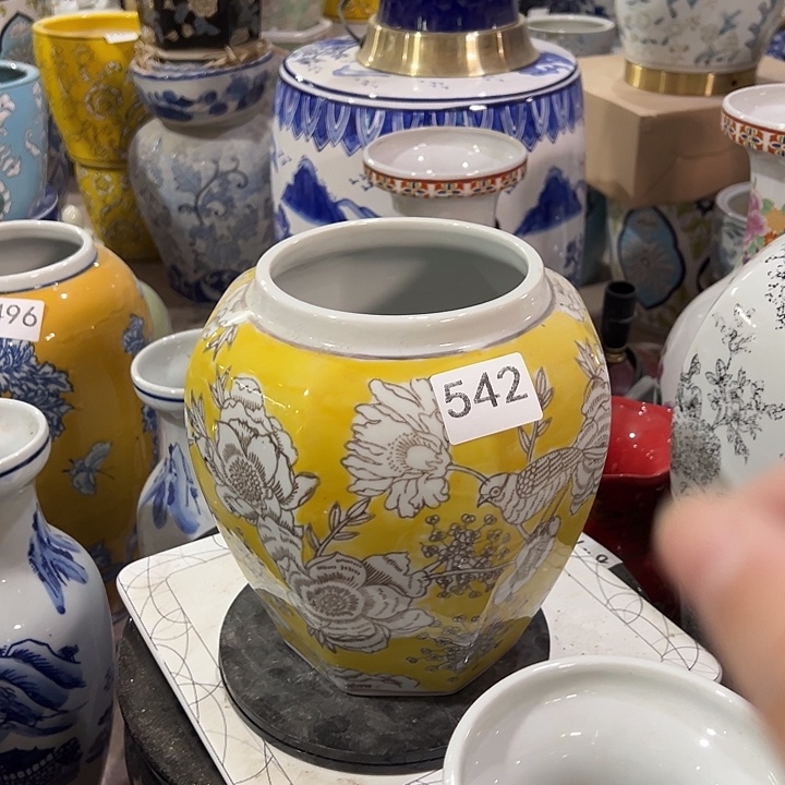 瓷片瑕。。。。。。。。。。。。。。