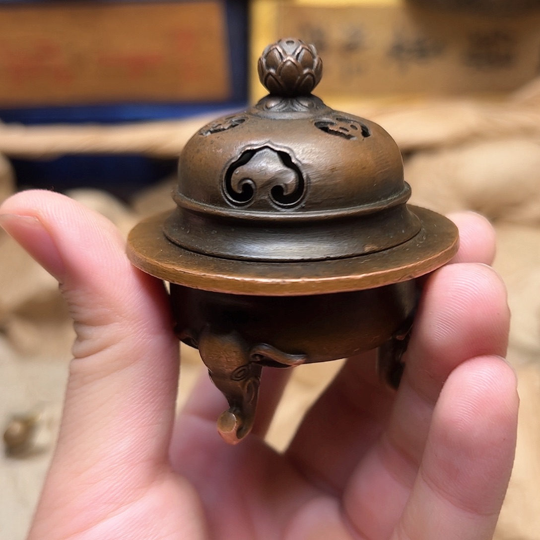 精美铜器点击下单