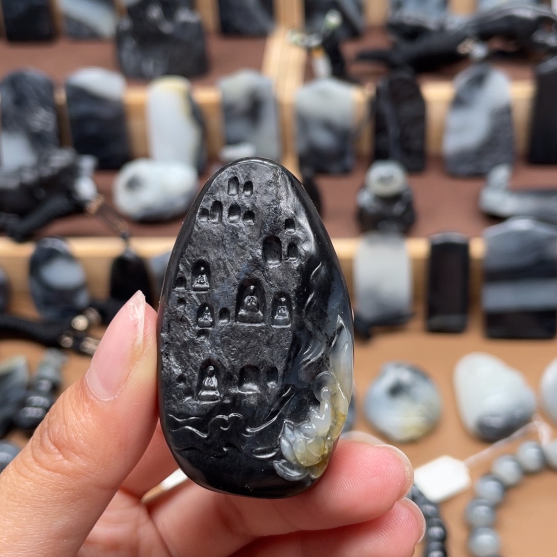 和田玉颈饰未镶嵌