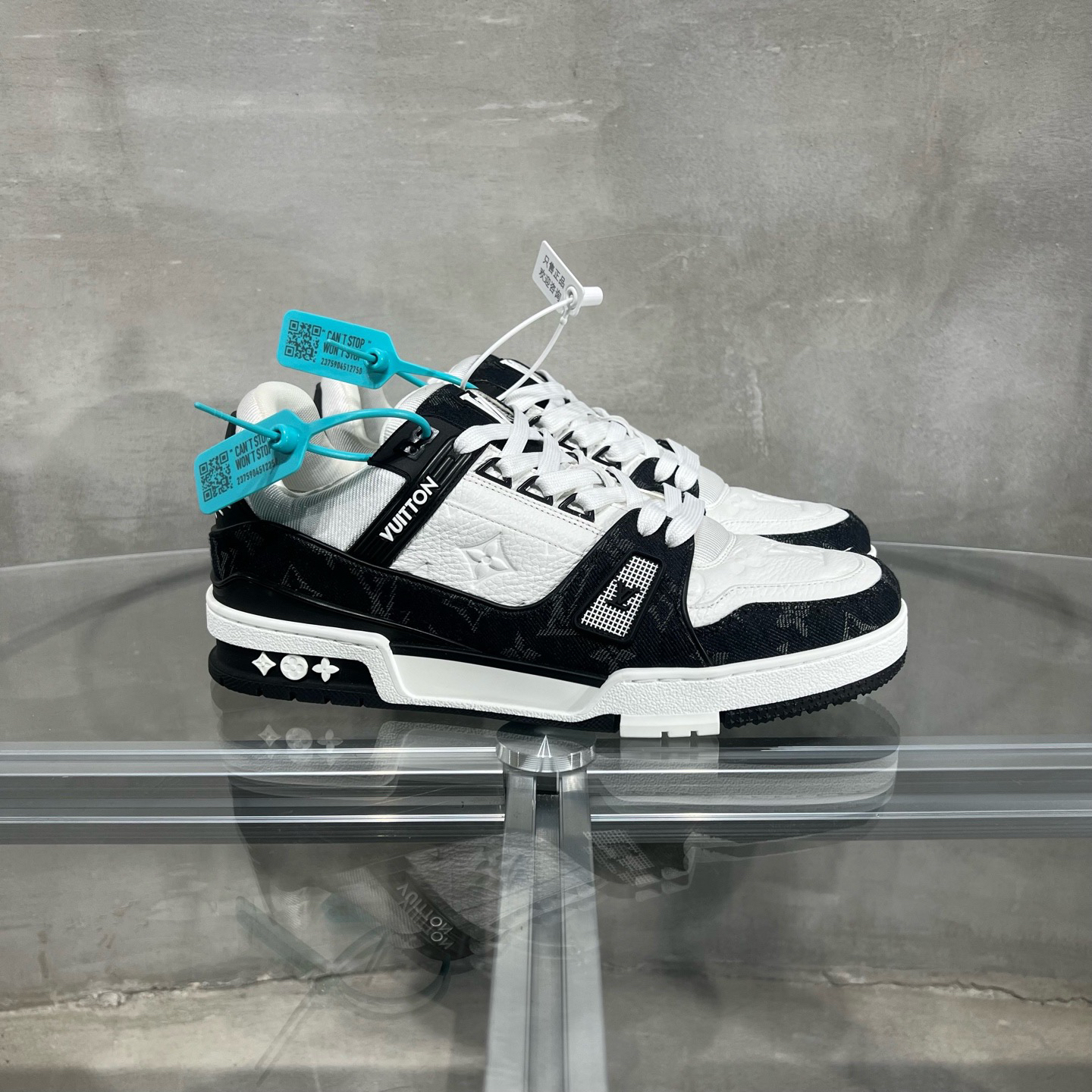 未使用 LouisVuitton/路易威登 Trainer 黑白牛仔 41.5码 YH21793