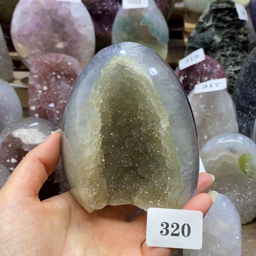 【闪购商品】未镶嵌大型摆件（非配饰）紫晶