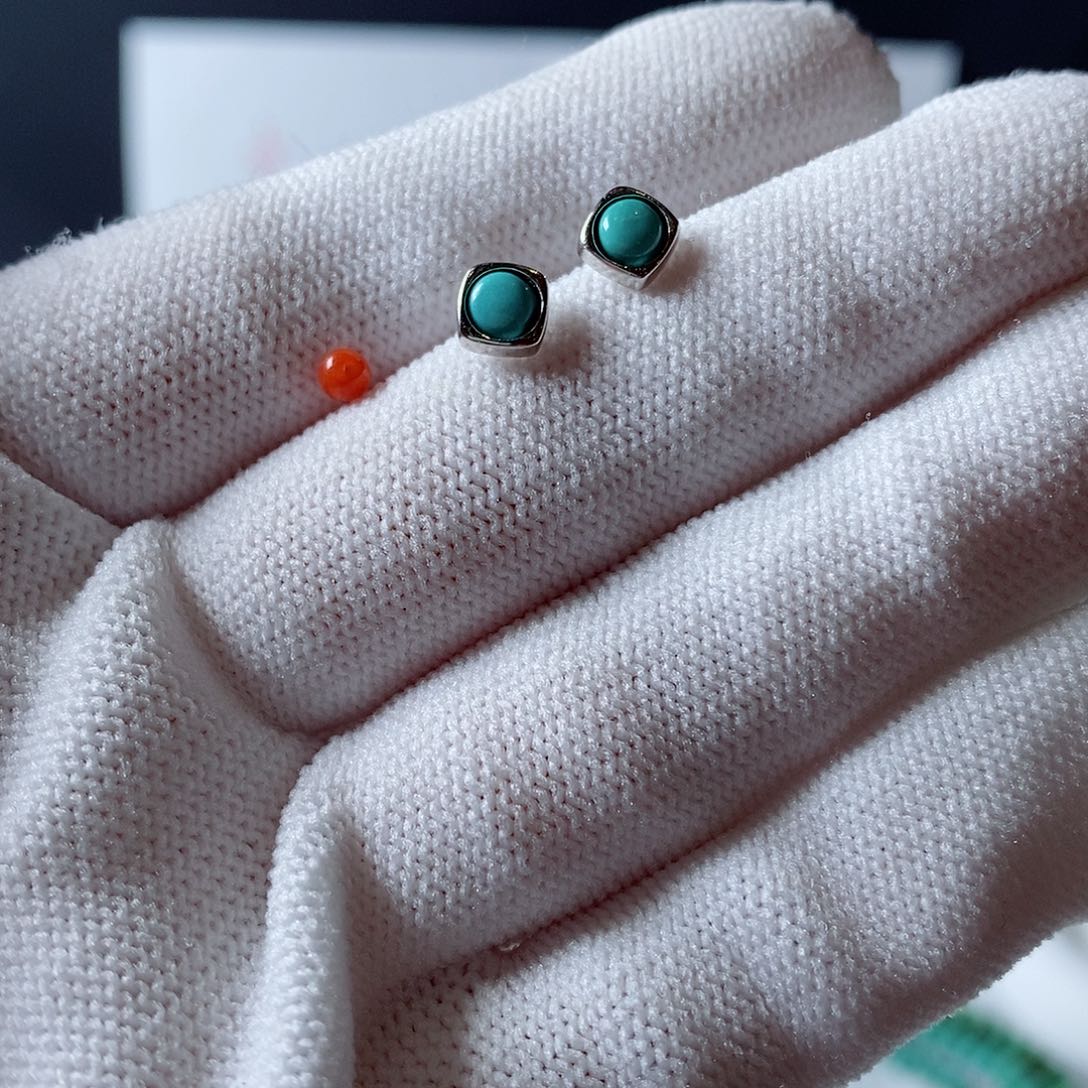 南红玛瑙颈饰未镶嵌